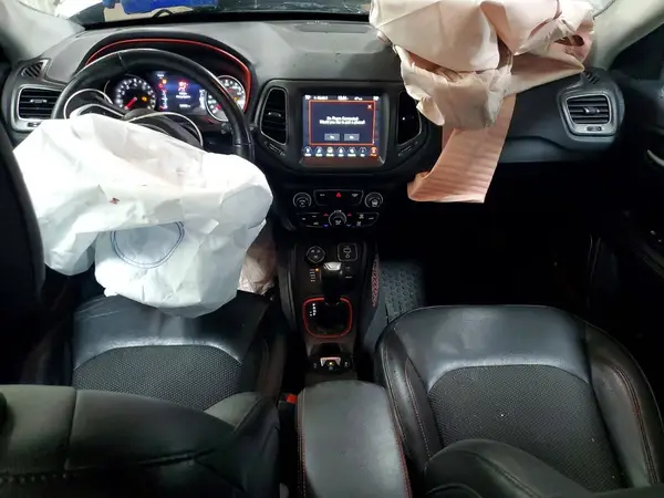 3C4NJDDB6JT212721 2018 JEEP COMPASS - Image 8