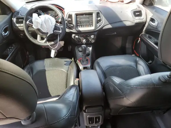 3C4NJDDB6JT231480 2018 JEEP COMPASS - Image 8