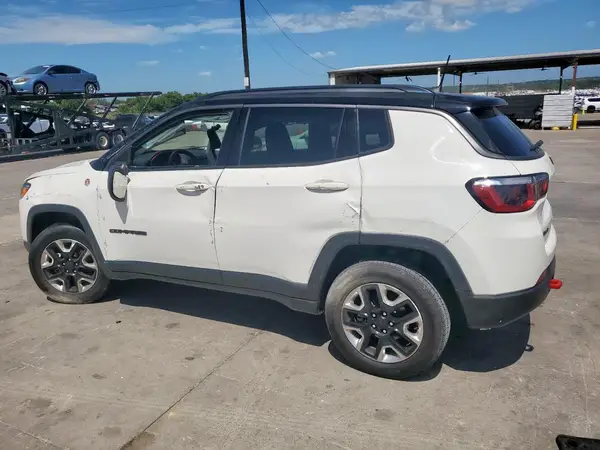3C4NJDDB6JT232905 2018 JEEP COMPASS - Image 2