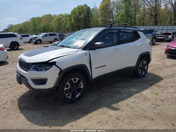 3C4NJDDB6JT234590 2018 JEEP COMPASS - Image 2