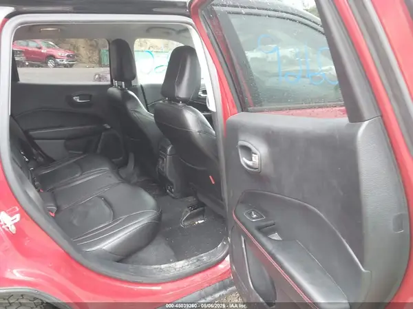 3C4NJDDB6JT234752 2018 JEEP COMPASS - Image 8