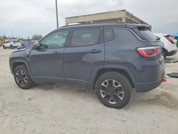 3C4NJDDB6JT245489 2018 JEEP COMPASS - Image 2