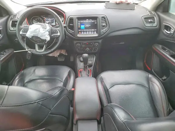 3C4NJDDB6JT245489 2018 JEEP COMPASS - Image 8