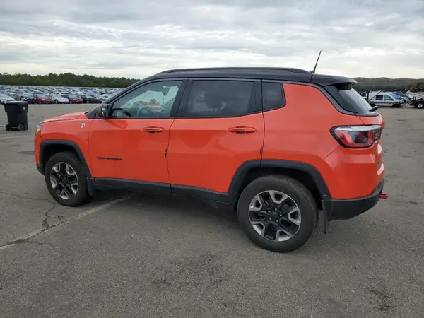 3C4NJDDB6JT307294 2018 JEEP COMPASS - Image 2