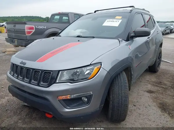 3C4NJDDB6JT307358 2018 JEEP COMPASS - Image 2