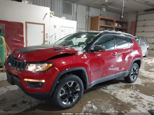 3C4NJDDB6JT343390 2018 JEEP COMPASS - Image 2
