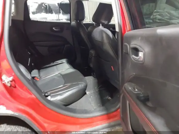 3C4NJDDB6JT343390 2018 JEEP COMPASS - Image 8