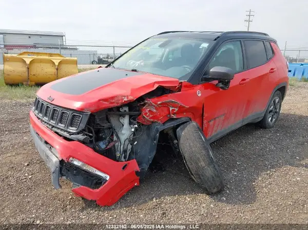 3C4NJDDB6JT345947 2018 JEEP COMPASS - Image 2