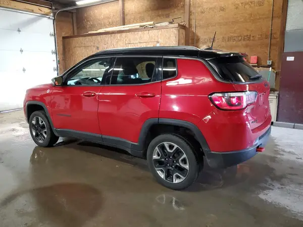 3C4NJDDB6JT402194 2018 JEEP COMPASS - Image 2
