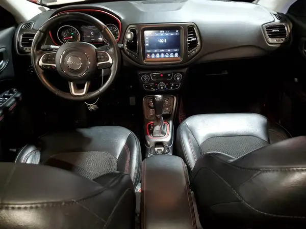 3C4NJDDB6JT402194 2018 JEEP COMPASS - Image 8