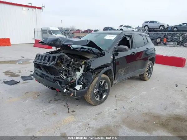 3C4NJDDB6JT442016 2018 JEEP COMPASS - Image 2