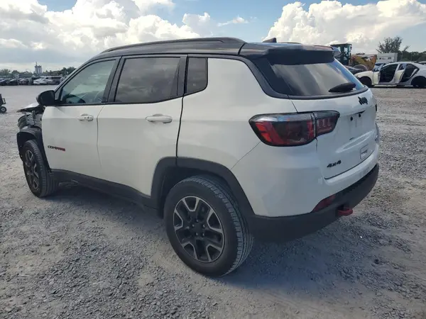 3C4NJDDB6JT451444 2018 JEEP COMPASS - Image 2