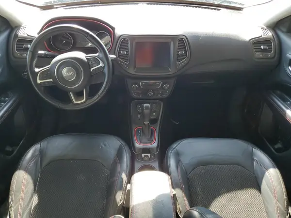 3C4NJDDB6JT480491 2018 JEEP COMPASS - Image 8
