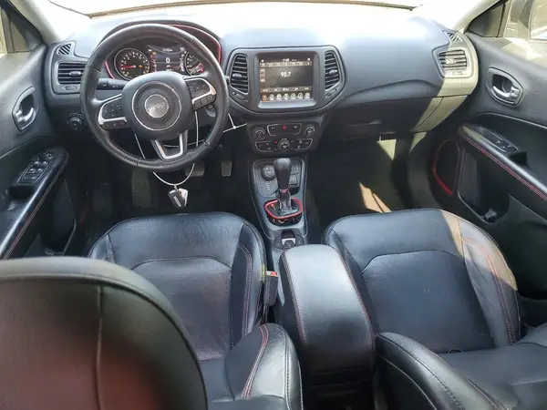 3C4NJDDB6JT481902 2018 JEEP COMPASS - Image 8