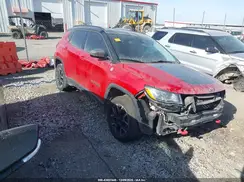3C4NJDDB6JT482032 2018 JEEP COMPASS