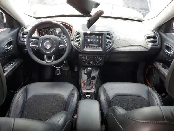 3C4NJDDB6JT485156 2018 JEEP COMPASS - Image 8