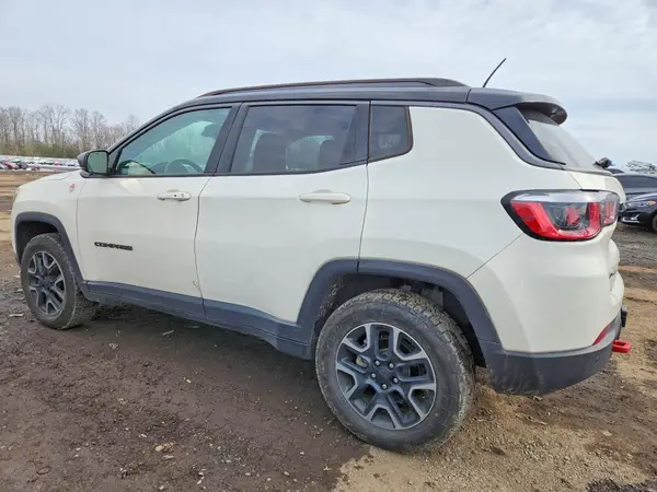 3C4NJDDB6JT485304 2018 JEEP COMPASS - Image 2