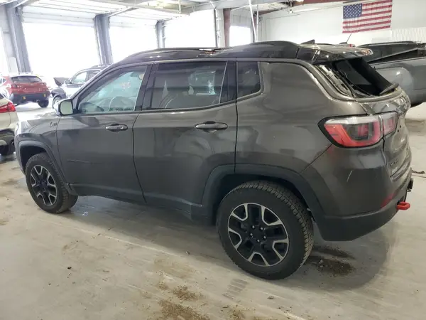 3C4NJDDB6JT501128 2018 JEEP COMPASS - Image 2