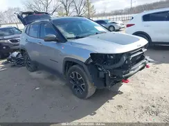 3C4NJDDB6JT501744 2018 JEEP COMPASS