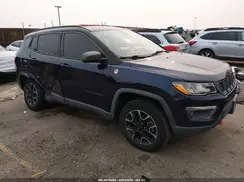 3C4NJDDB6KT617589 2019 JEEP COMPASS