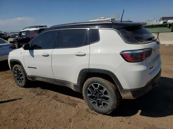 3C4NJDDB6KT627667 2019 JEEP COMPASS - Image 2