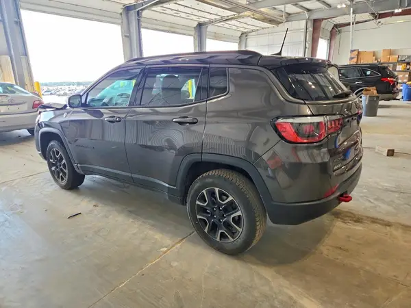 3C4NJDDB6KT629967 2019 JEEP COMPASS - Image 2