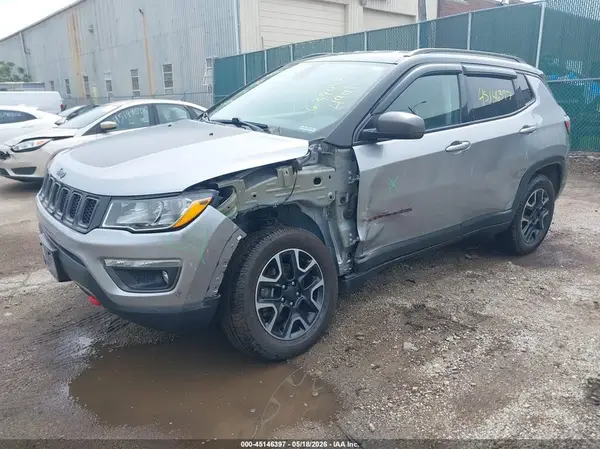 3C4NJDDB6KT639057 2019 JEEP COMPASS - Image 2