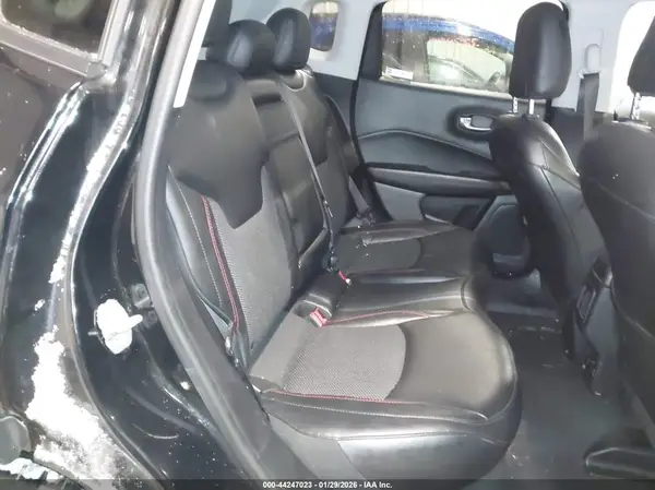 3C4NJDDB6KT649832 2019 JEEP COMPASS - Image 8