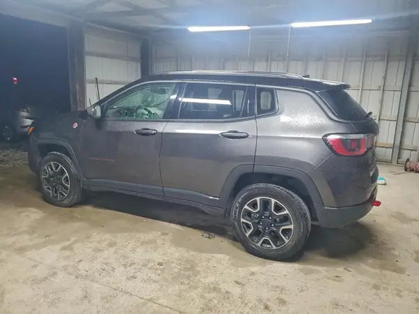 3C4NJDDB6KT650317 2019 JEEP COMPASS - Image 2