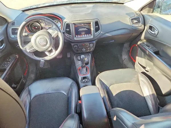 3C4NJDDB6KT667828 2019 JEEP COMPASS - Image 8
