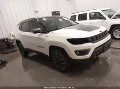 3C4NJDDB6KT668199 2019 JEEP COMPASS