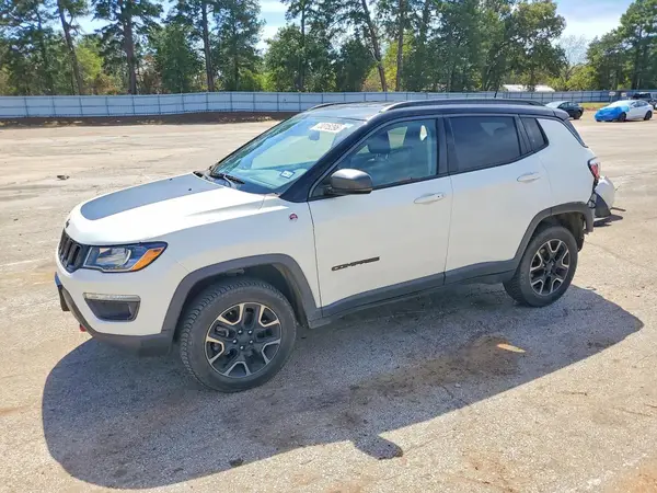 3C4NJDDB6KT671622 2019 JEEP COMPASS - Image 1