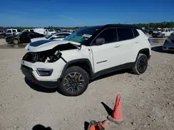 3C4NJDDB6KT683253 2019 JEEP COMPASS