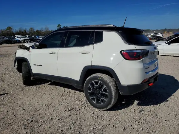 3C4NJDDB6KT683253 2019 JEEP COMPASS - Image 2