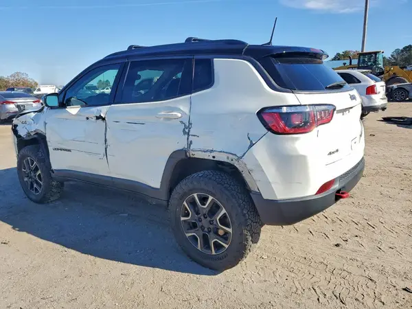 3C4NJDDB6KT721337 2019 JEEP COMPASS - Image 2