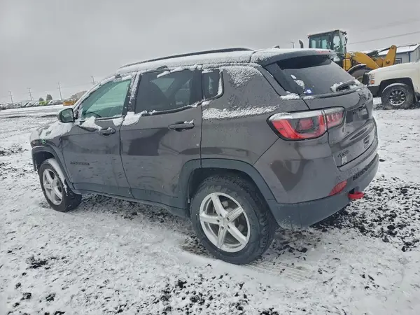 3C4NJDDB6KT721449 2019 JEEP COMPASS - Image 2