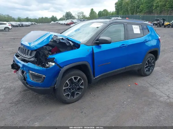 3C4NJDDB6KT728952 2019 JEEP COMPASS - Image 2
