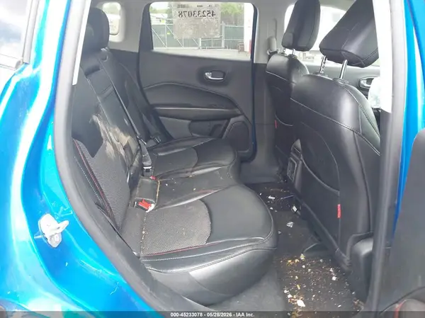 3C4NJDDB6KT728952 2019 JEEP COMPASS - Image 8