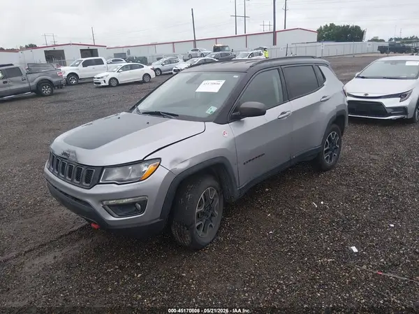 3C4NJDDB6KT739529 2019 JEEP COMPASS - Image 2
