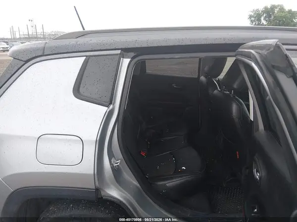 3C4NJDDB6KT739529 2019 JEEP COMPASS - Image 8