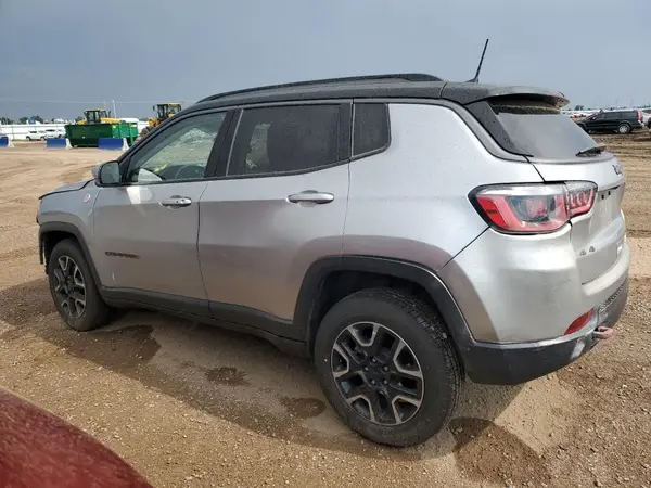 3C4NJDDB6KT739885 2019 JEEP COMPASS - Image 2