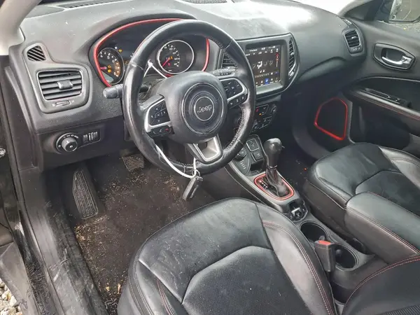 3C4NJDDB6KT760574 2019 JEEP COMPASS - Image 8