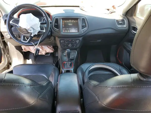 3C4NJDDB6KT786351 2019 JEEP COMPASS - Image 8
