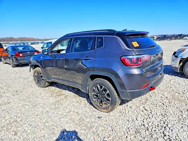3C4NJDDB6KT799813 2019 JEEP COMPASS - Image 2