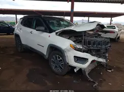 3C4NJDDB6KT799889 2019 JEEP COMPASS