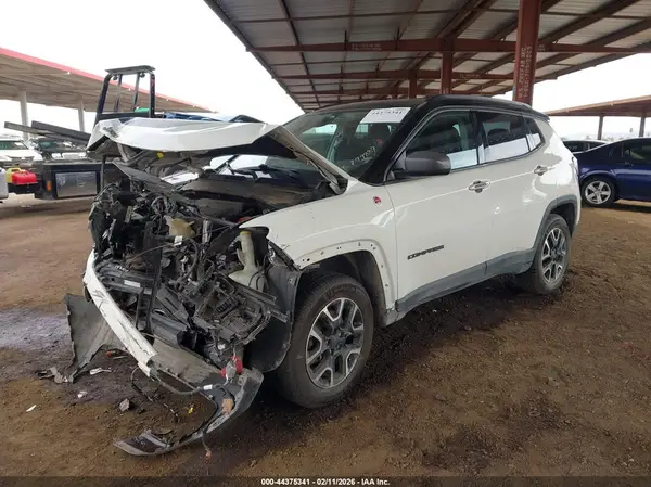 3C4NJDDB6KT799889 2019 JEEP COMPASS - Image 2