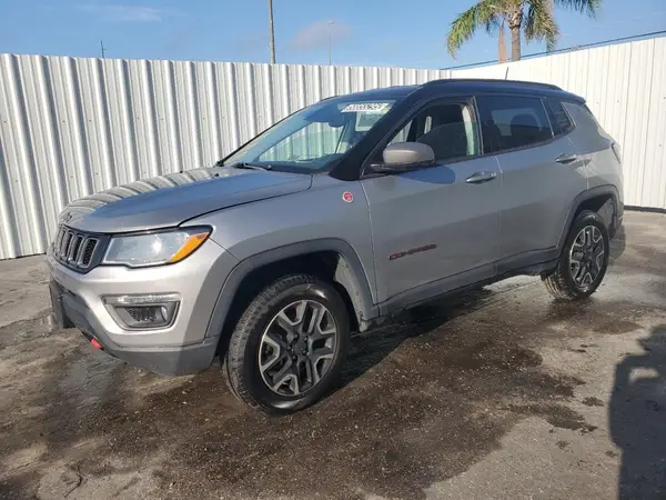 3C4NJDDB6KT800037 2019 JEEP COMPASS - Image 1