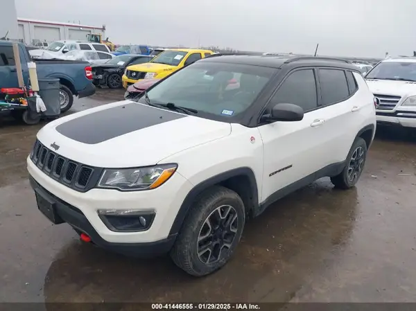 3C4NJDDB6KT811491 2019 JEEP COMPASS - Image 2