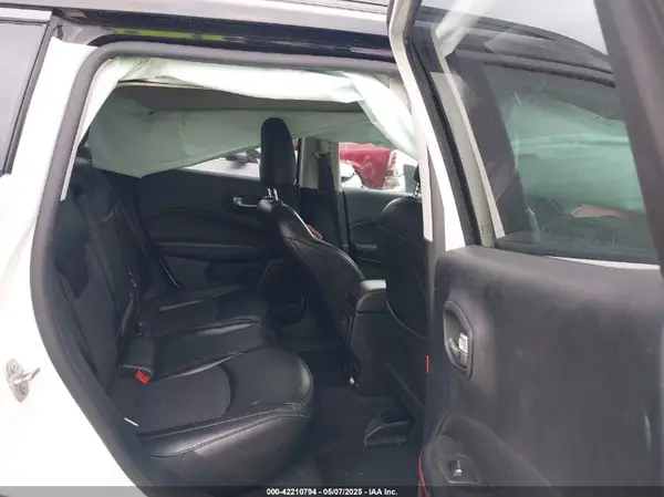 3C4NJDDB6LT126585 2020 JEEP COMPASS - Image 8