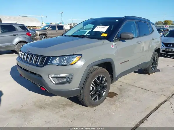 3C4NJDDB6LT157299 2020 JEEP COMPASS - Image 2